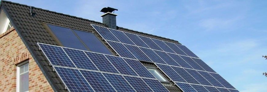 Energía renovable para iluminar una vivienda